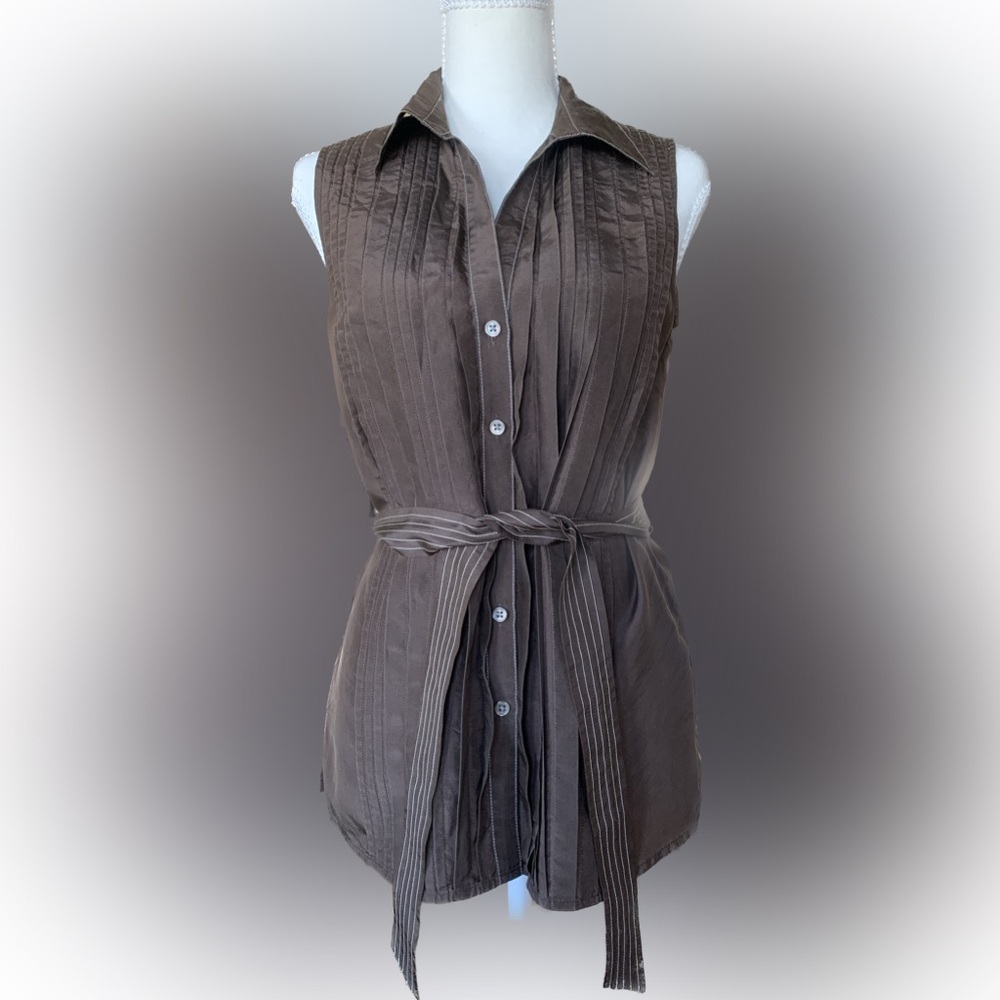 100% silk Tommy Bahama Top